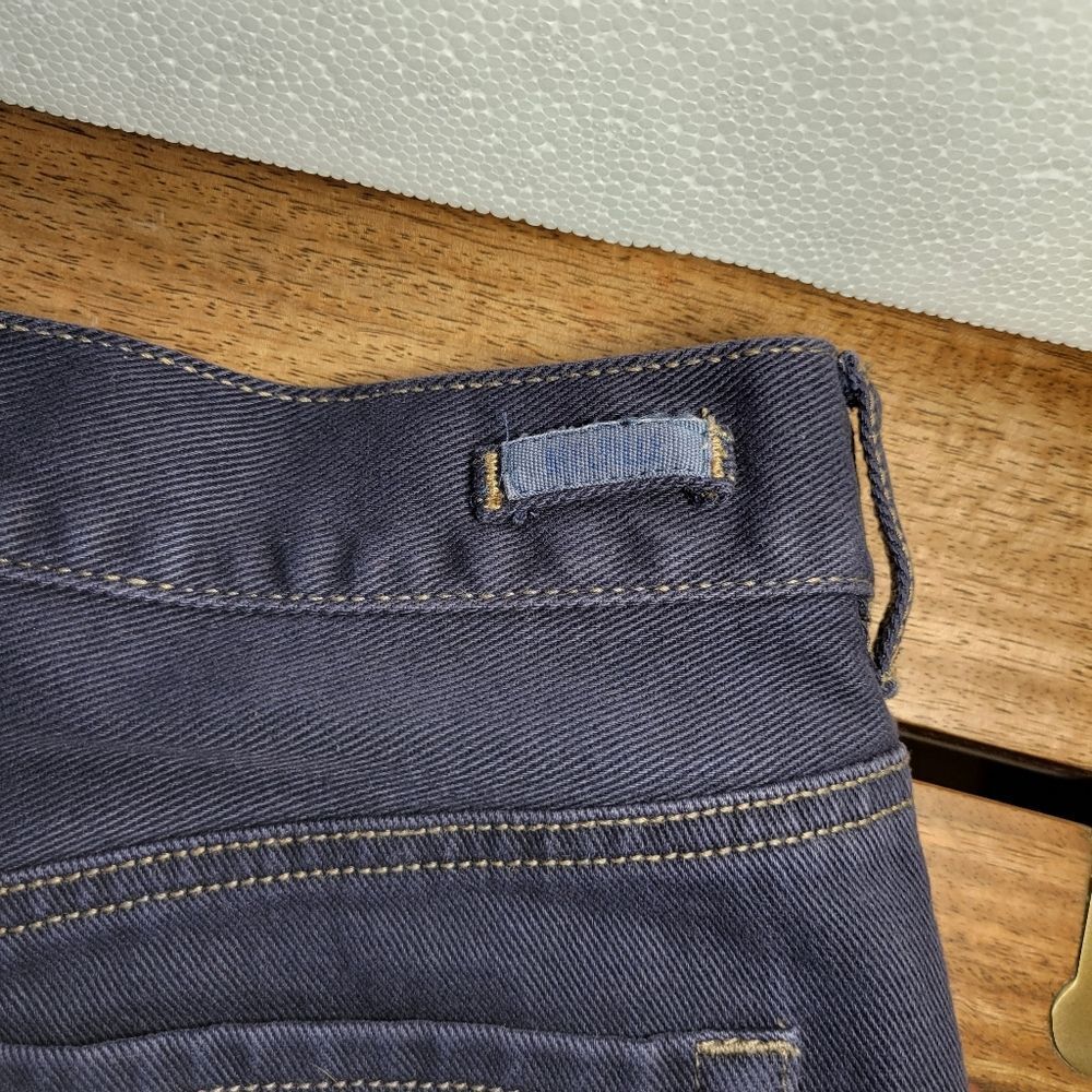 Brandy Melville High waisted Button Fly Dark Wash Cutoff Denim Shorts Size 27 - Picture 5 of 13